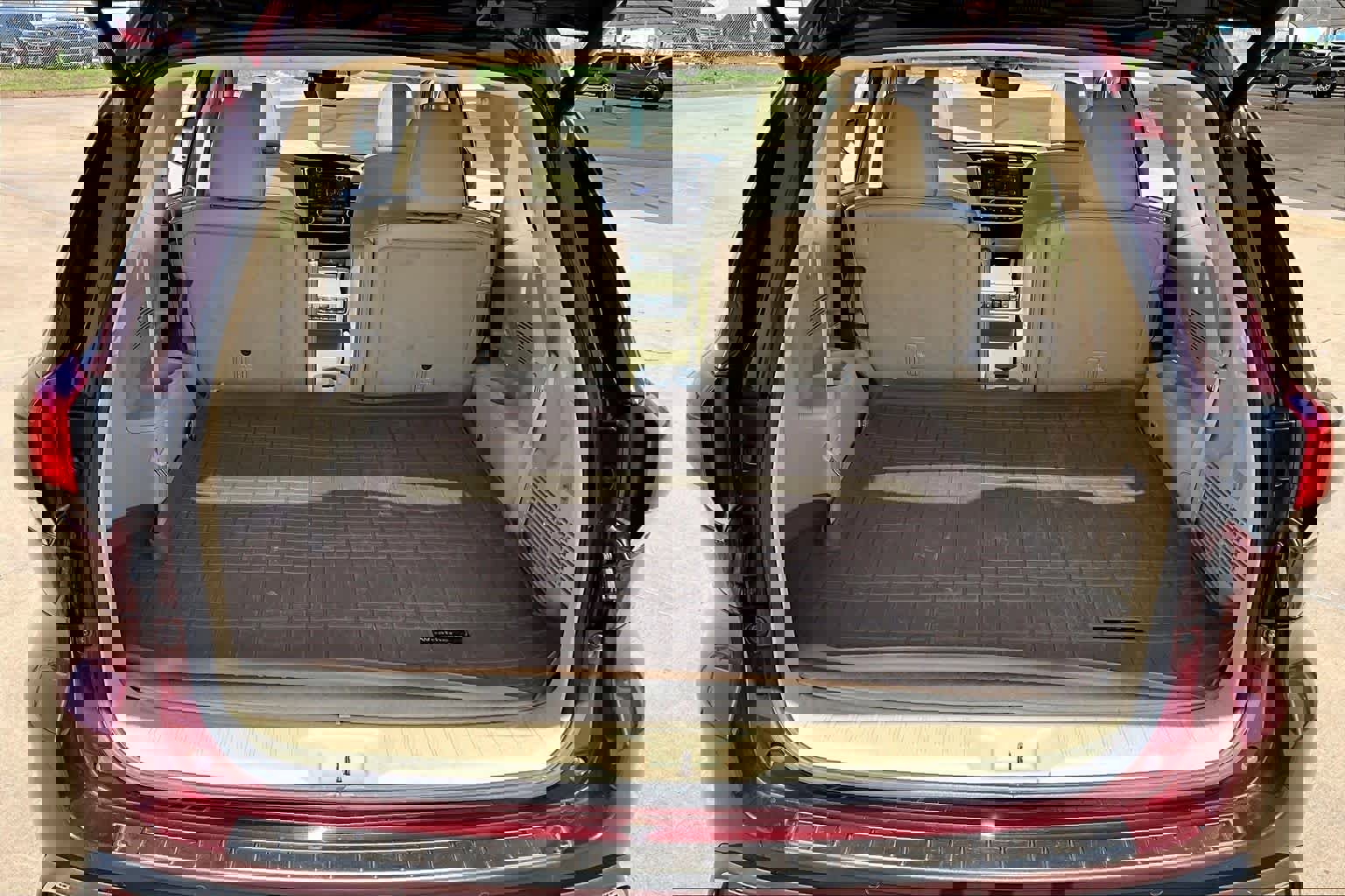 Used 2017 Toyota Highlander Limited Platinum FWD image 32