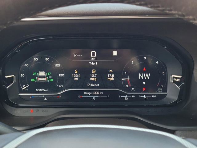 Used 2022 GMC Yukon Denali RWD image 24