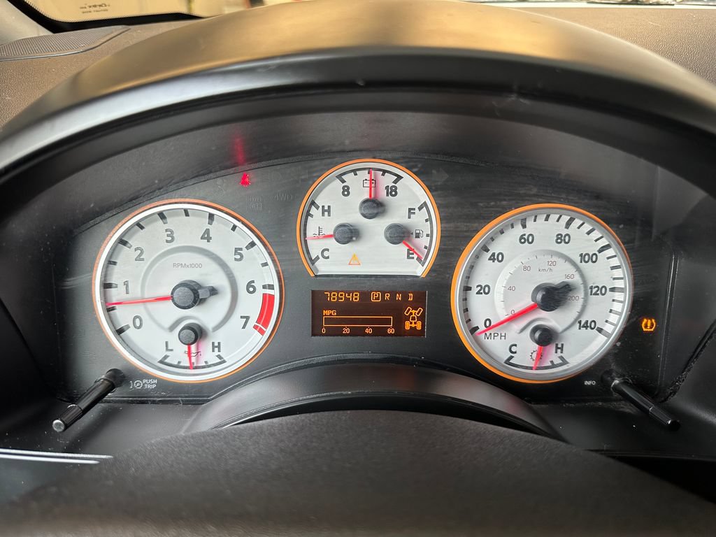 Used 2014 Nissan Titan PRO-4X AWD/4WD image 18