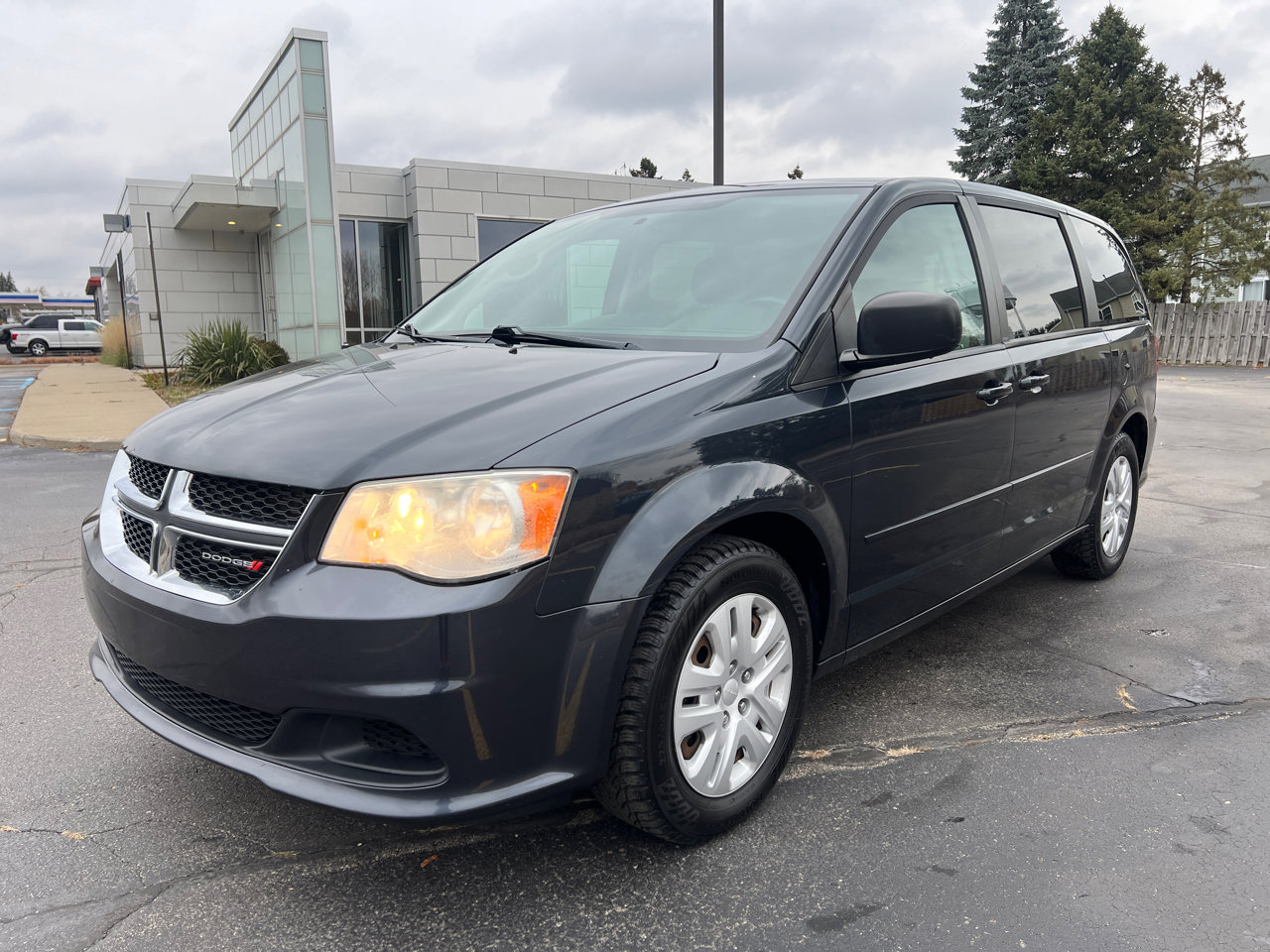Used 2014 Dodge Grand Caravan SE w/ Quick Order Package 29E SE image 1