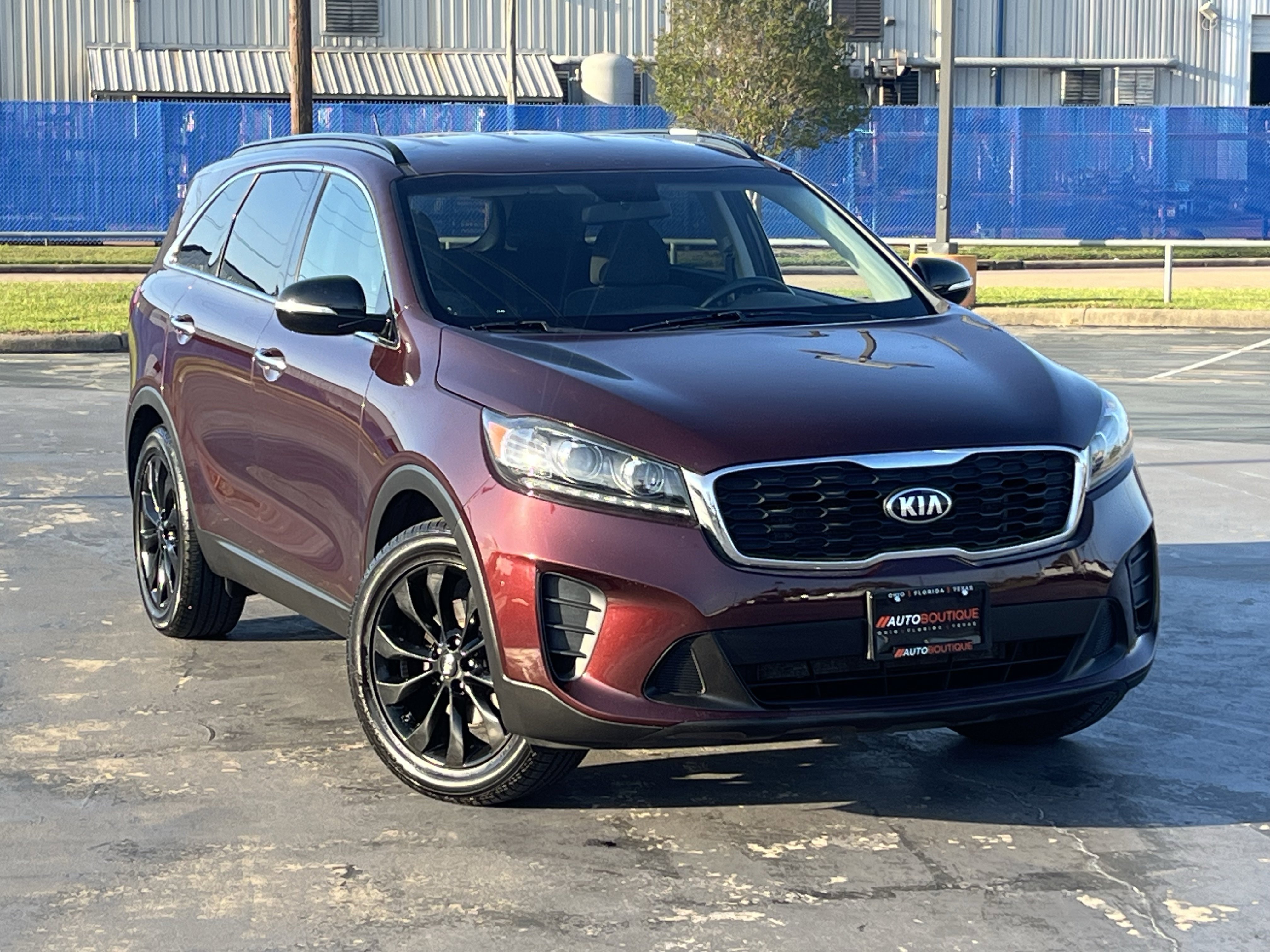 Used 2019 Kia Sorento S image 3