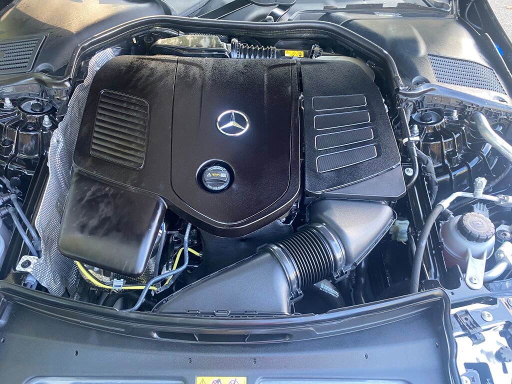 Certified 2025 Mercedes-Benz C 300 4MATIC Sedan image 24
