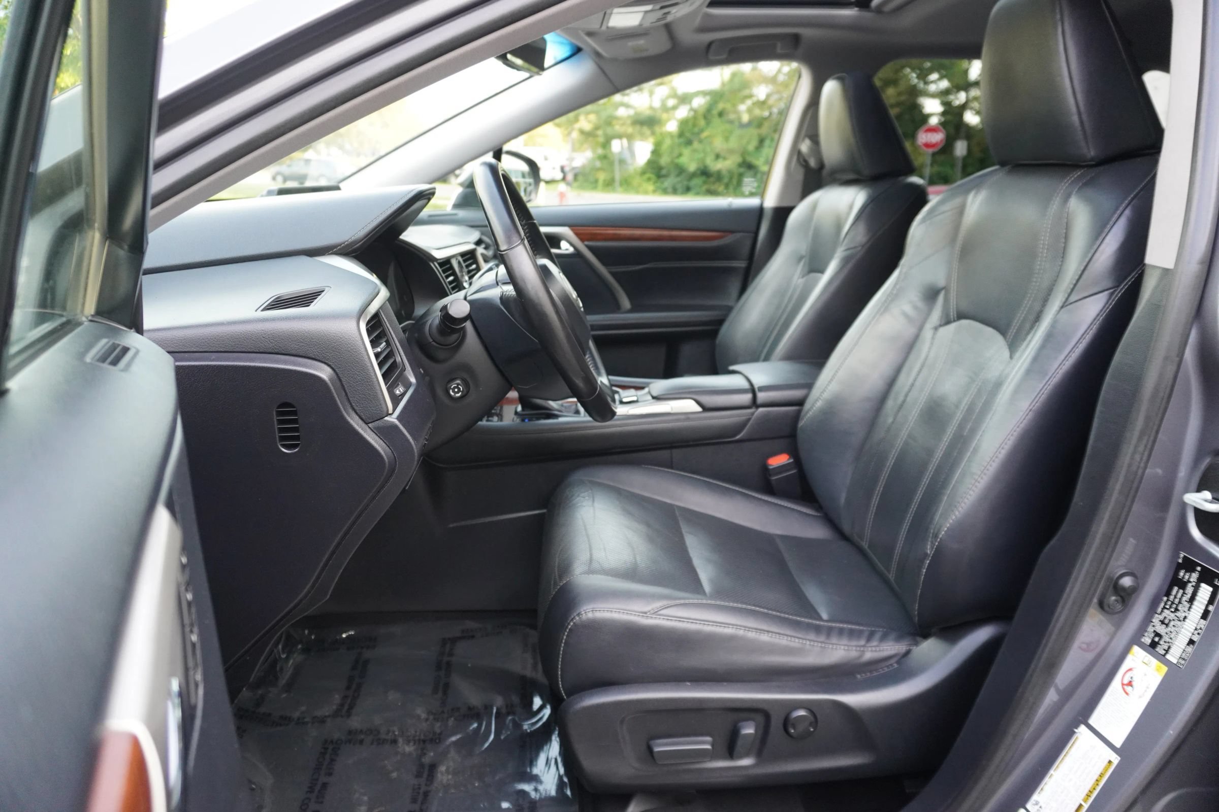 Used 2018 Lexus RX 350L AWD image 9