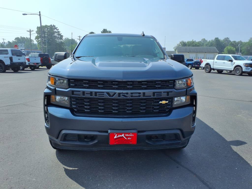 Used 2020 Chevrolet Silverado 1500 Custom w/ Custom Value Package AWD/4WD image 9