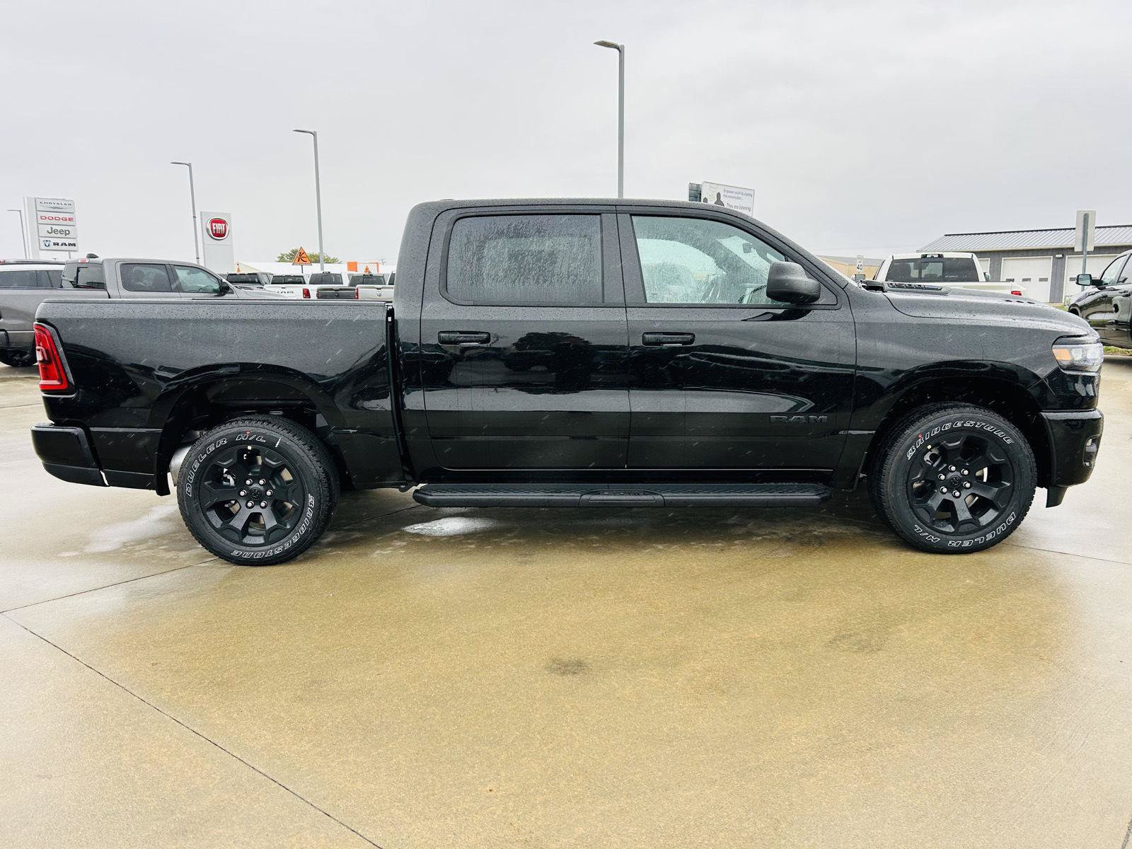New 2027 RAM 1500 Express AWD/4WD image 38