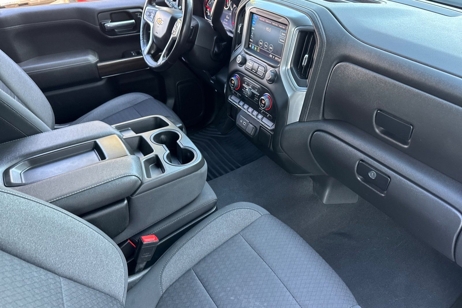 Used 2022 Chevrolet Silverado 1500 LT image 19