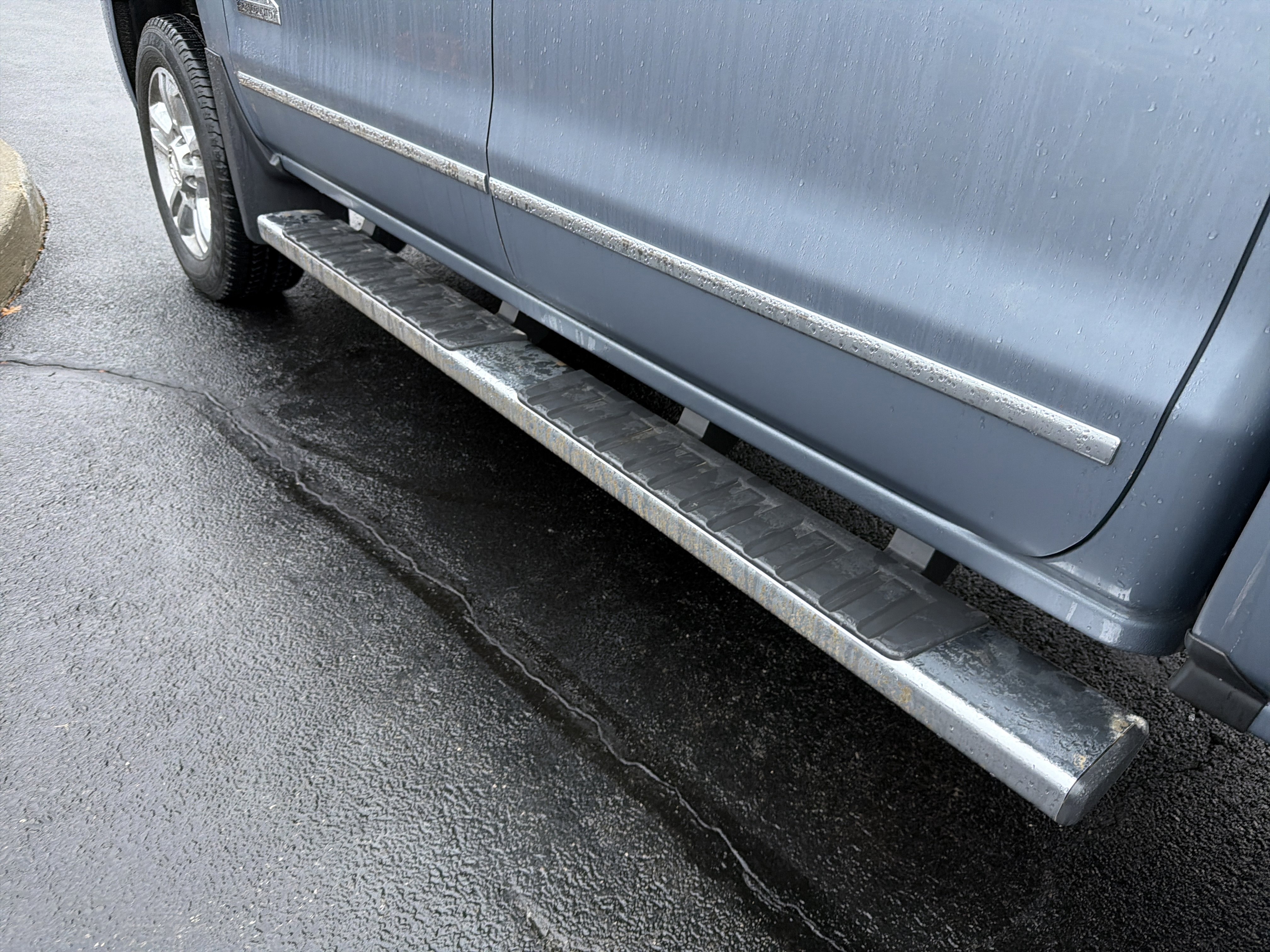 Used 2016 Chevrolet Silverado 2500 High Country image 30