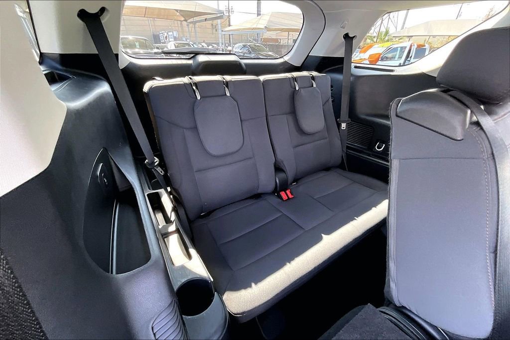 Used 2025 Ford Explorer Active image 40