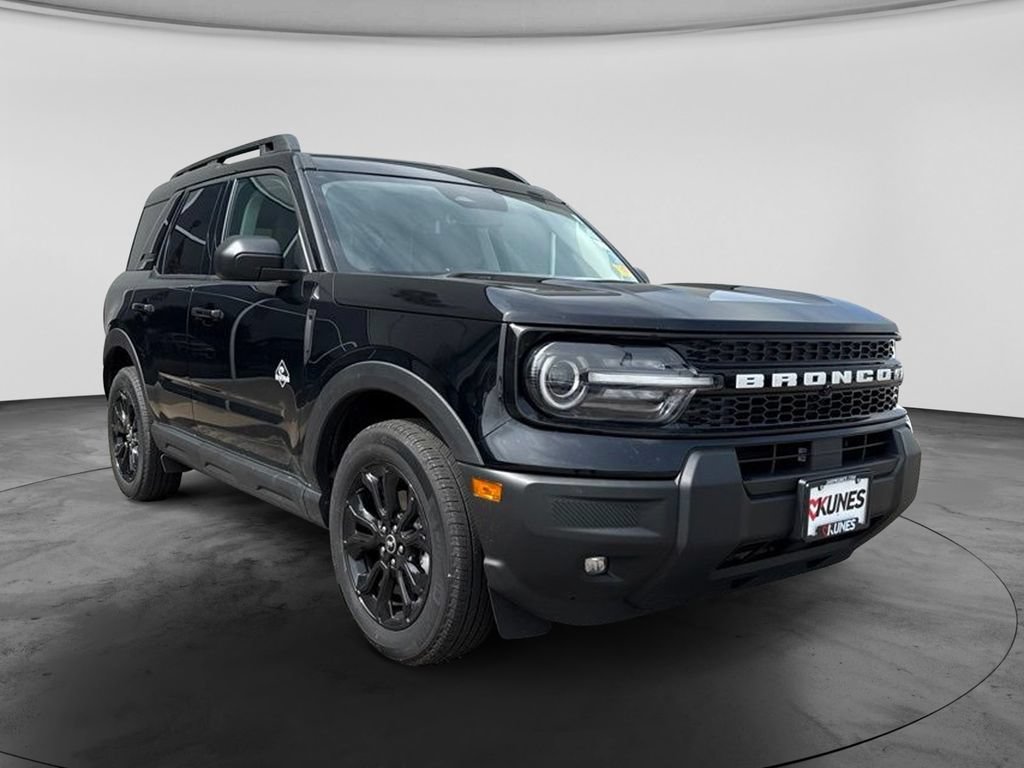 Used 2025 Ford Bronco Sport Outer Banks AWD/4WD image 3