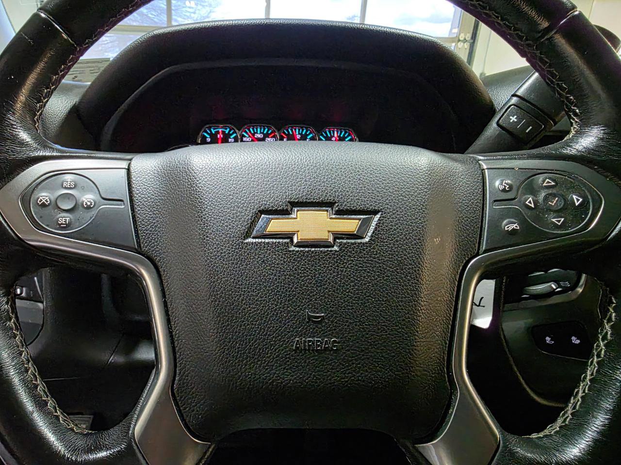 Used 2018 Chevrolet Silverado 1500 LT w/ All Star Edition image 28