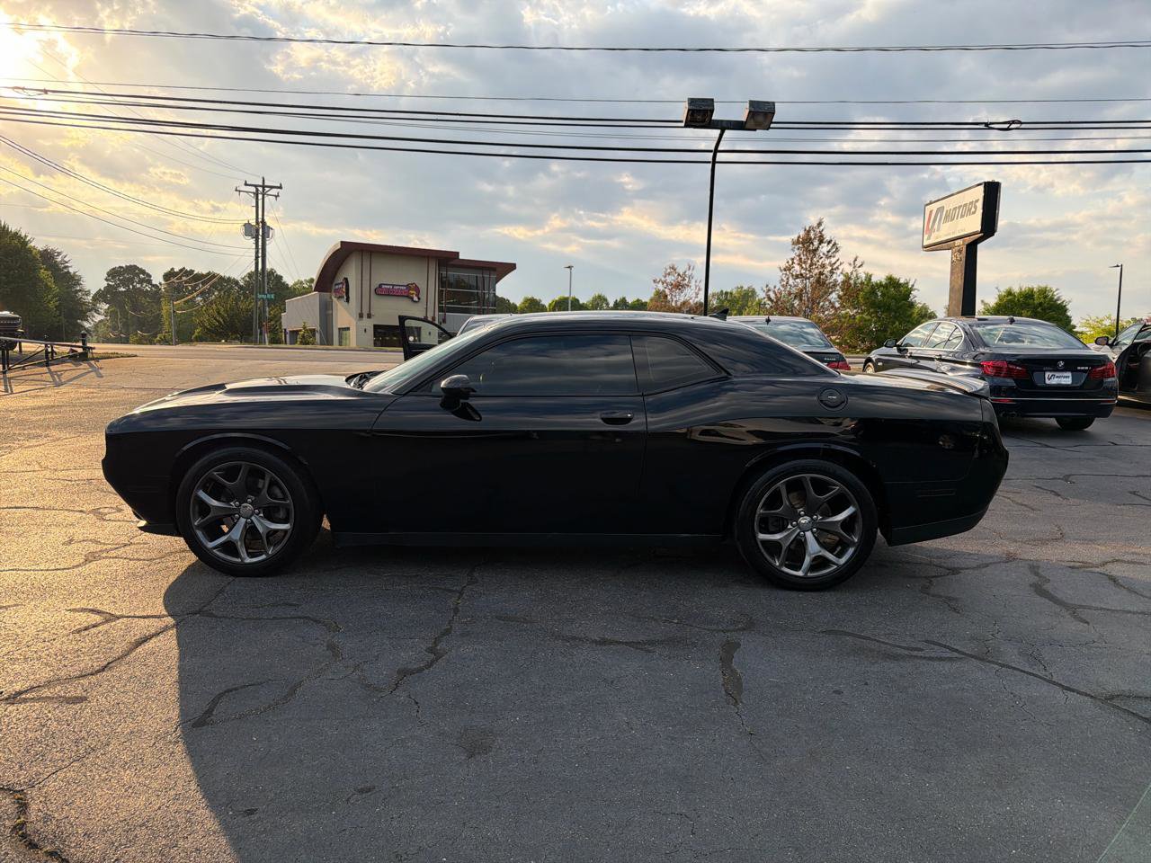 Used 2016 Dodge Challenger SXT w/ Sound Group RWD image 2