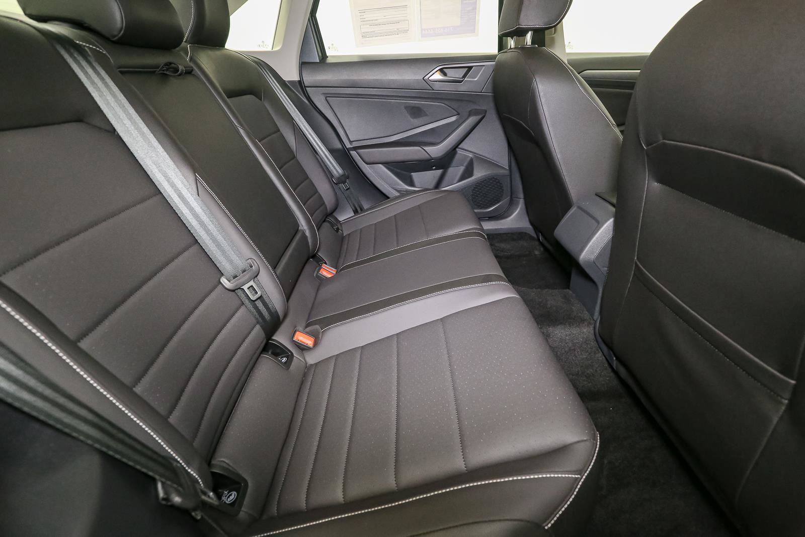 Certified 2024 Volkswagen Jetta SE image 23