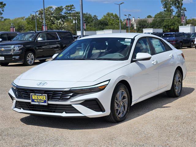 New 2025 Hyundai Elantra Blue