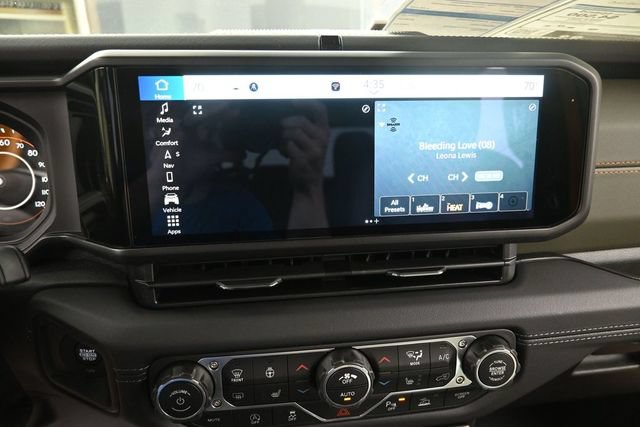 New 2026 Jeep Gladiator Mojave AWD/4WD image 32