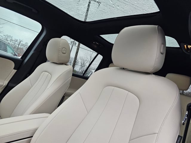New 2026 Mercedes-Benz GLB 250 4MATIC image 19