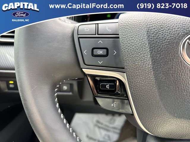 Used 2025 Toyota Camry SE FWD image 23