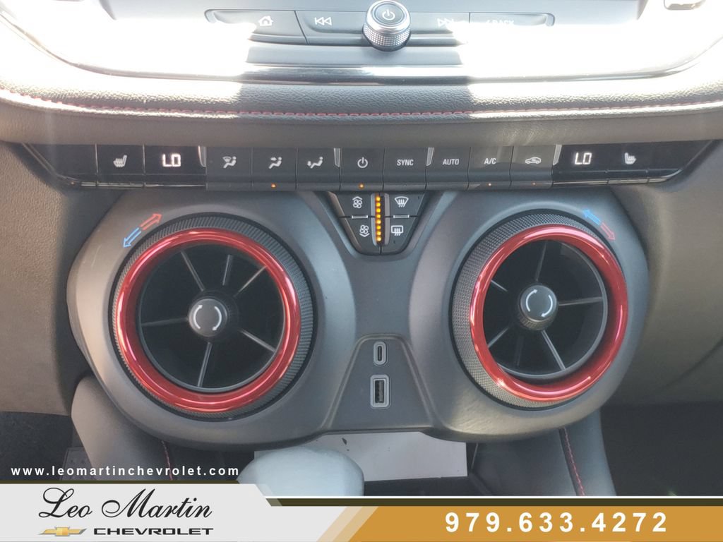 Used 2025 Chevrolet Blazer RS AWD/4WD image 27