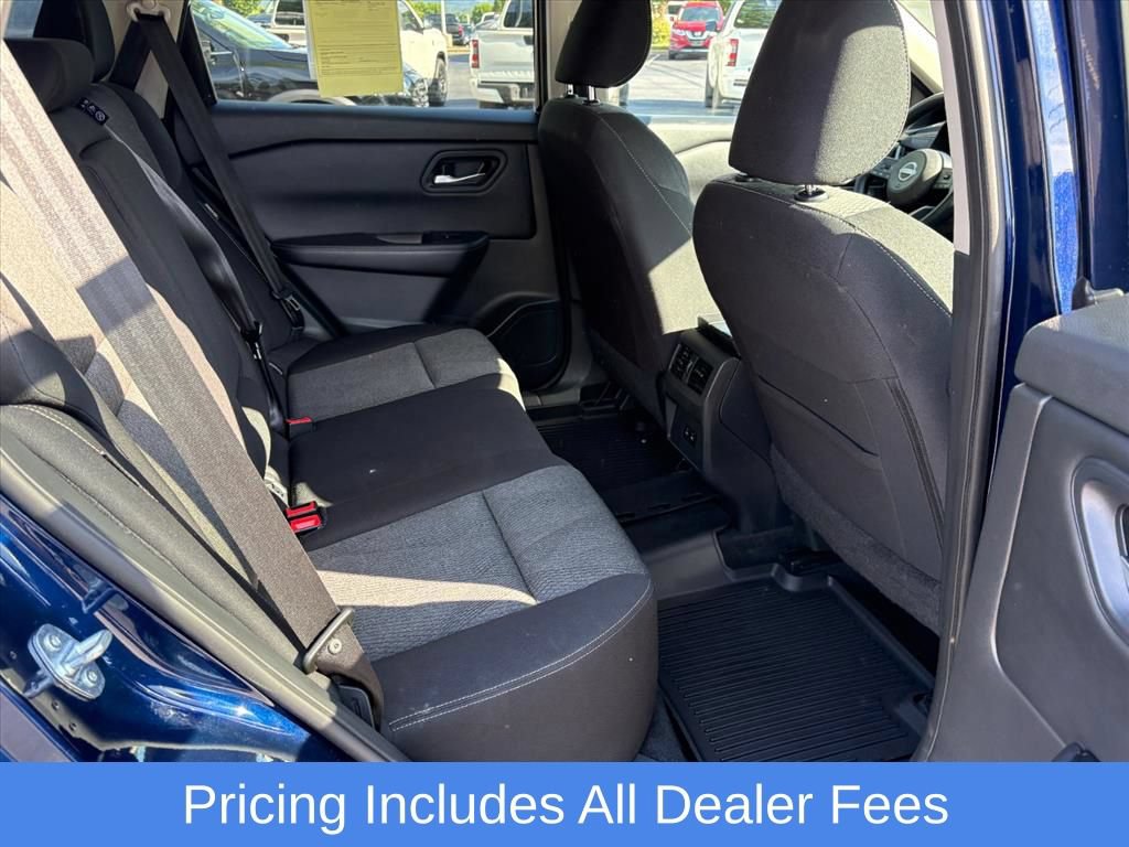 Certified 2024 Nissan Rogue SV FWD image 20