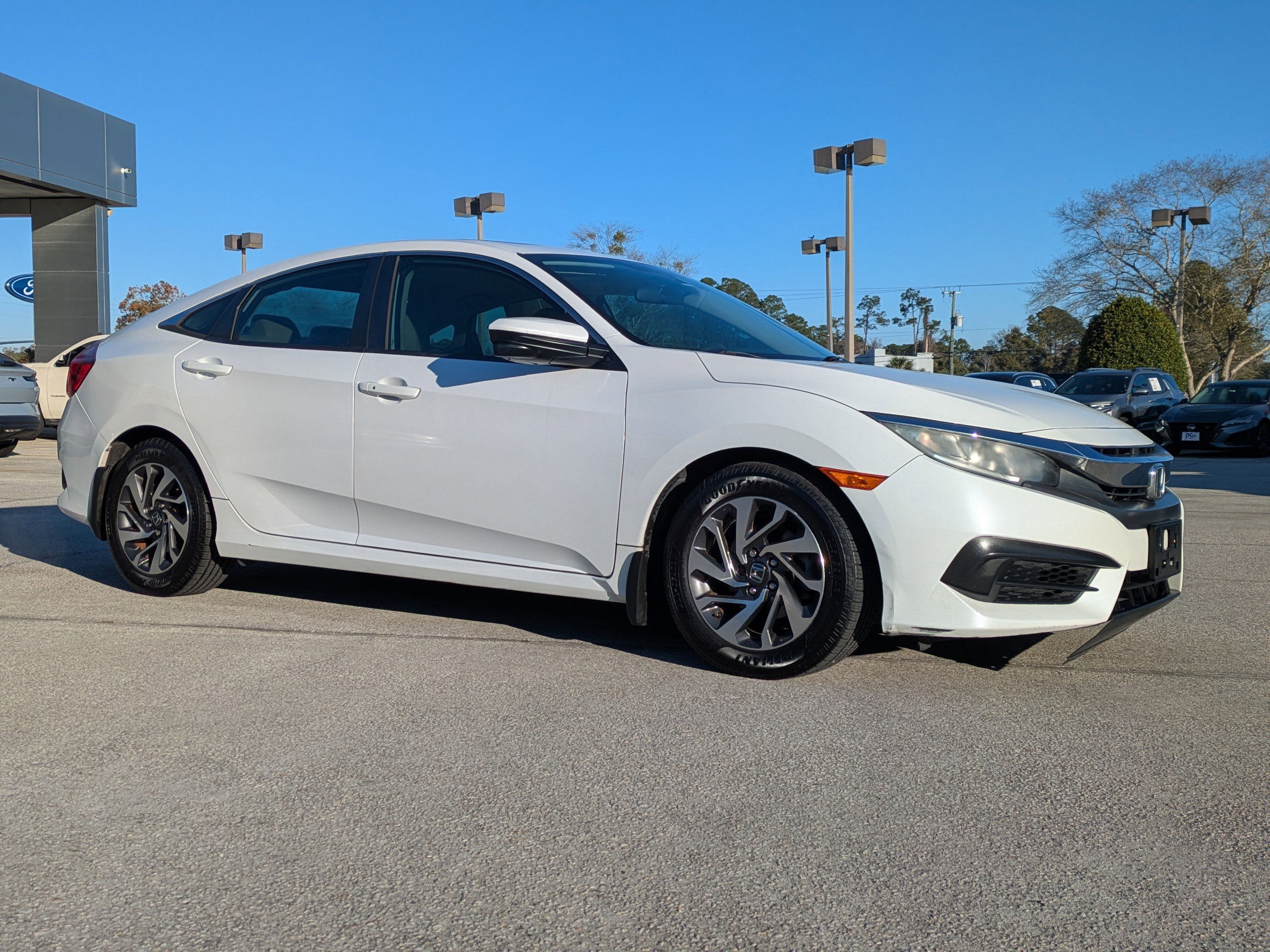 Used 2016 Honda Civic EX image 2