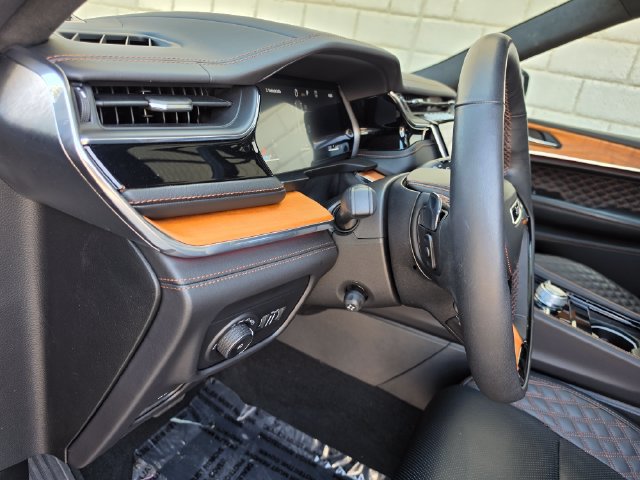 Used 2024 Jeep Grand Cherokee Summit AWD/4WD image 21