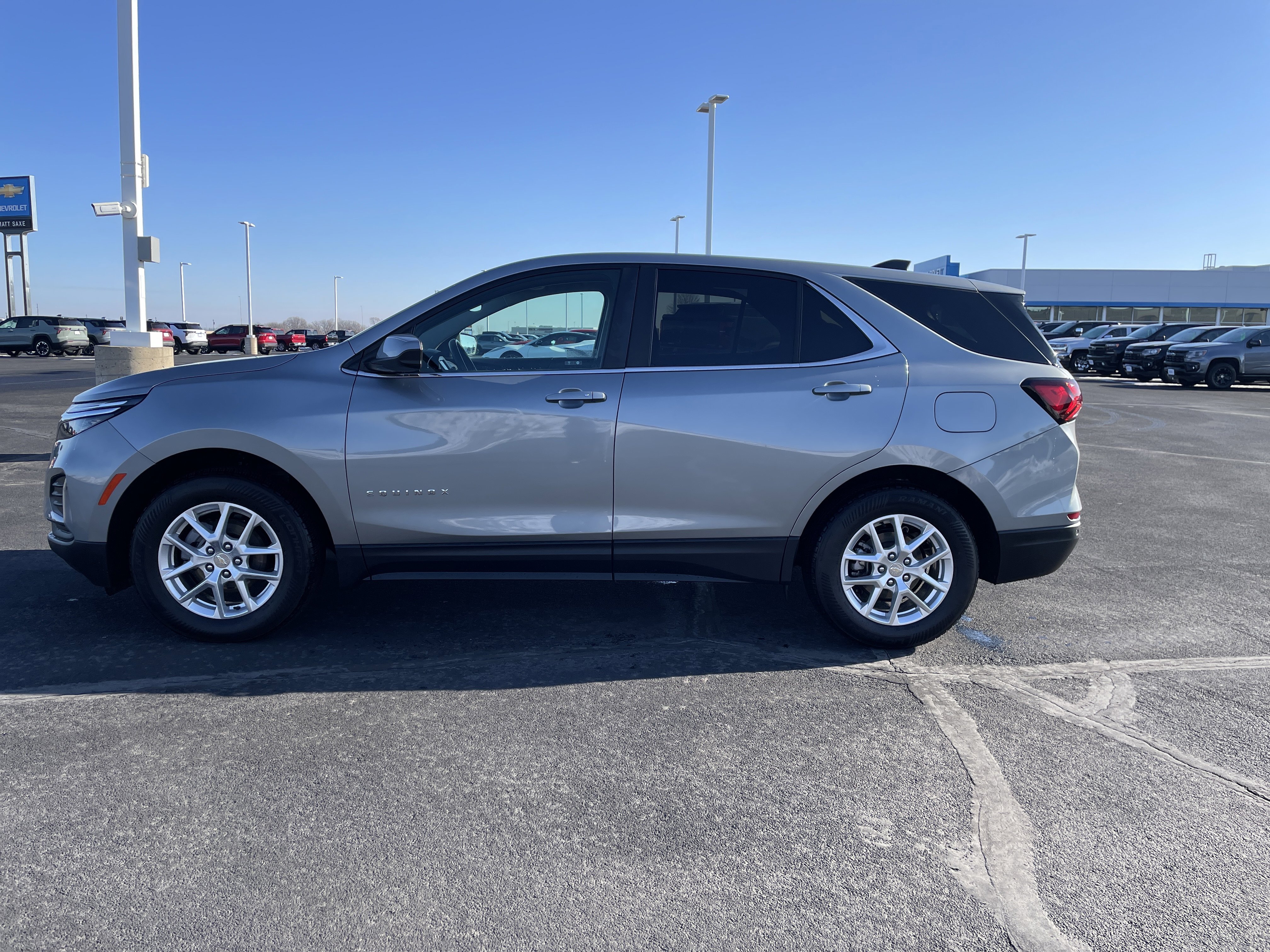 Certified 2024 Chevrolet Equinox LT image 2