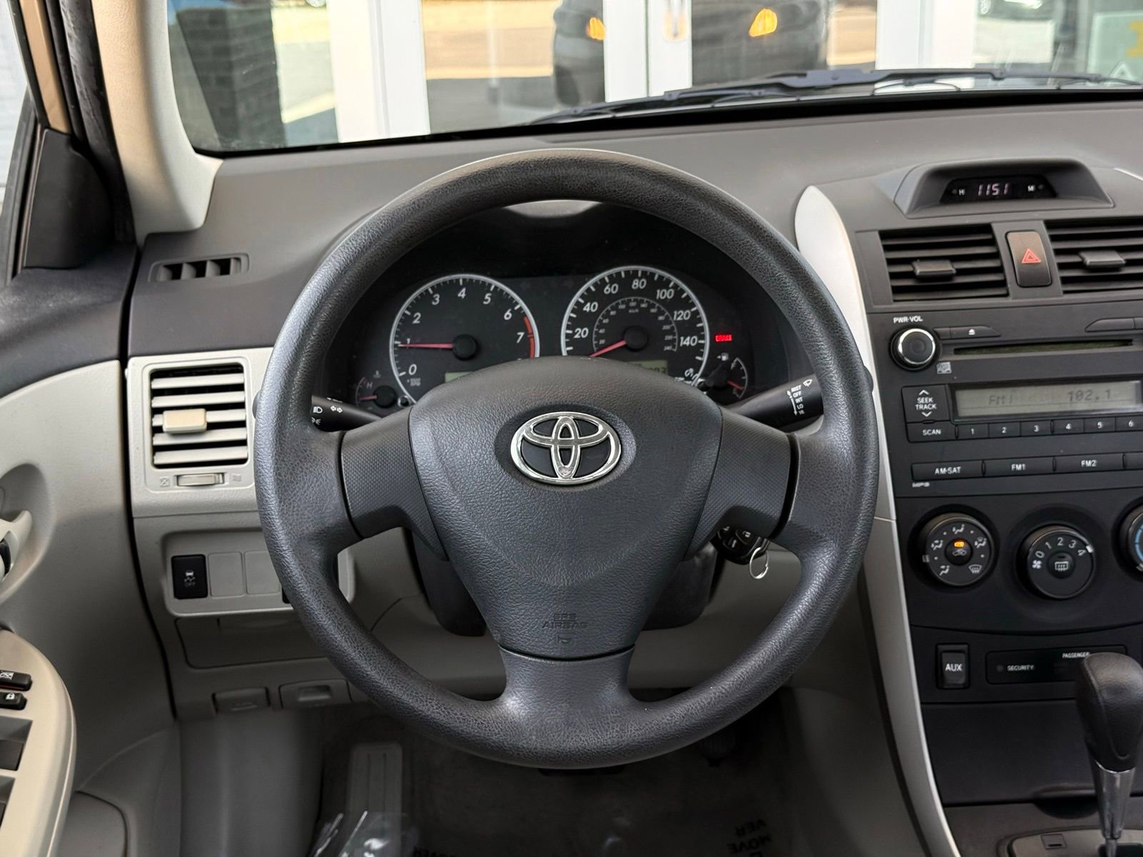 Used 2013 Toyota Corolla L FWD image 25