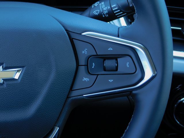 New 2025 Chevrolet Trax LT w/ Sunroof Package image 16