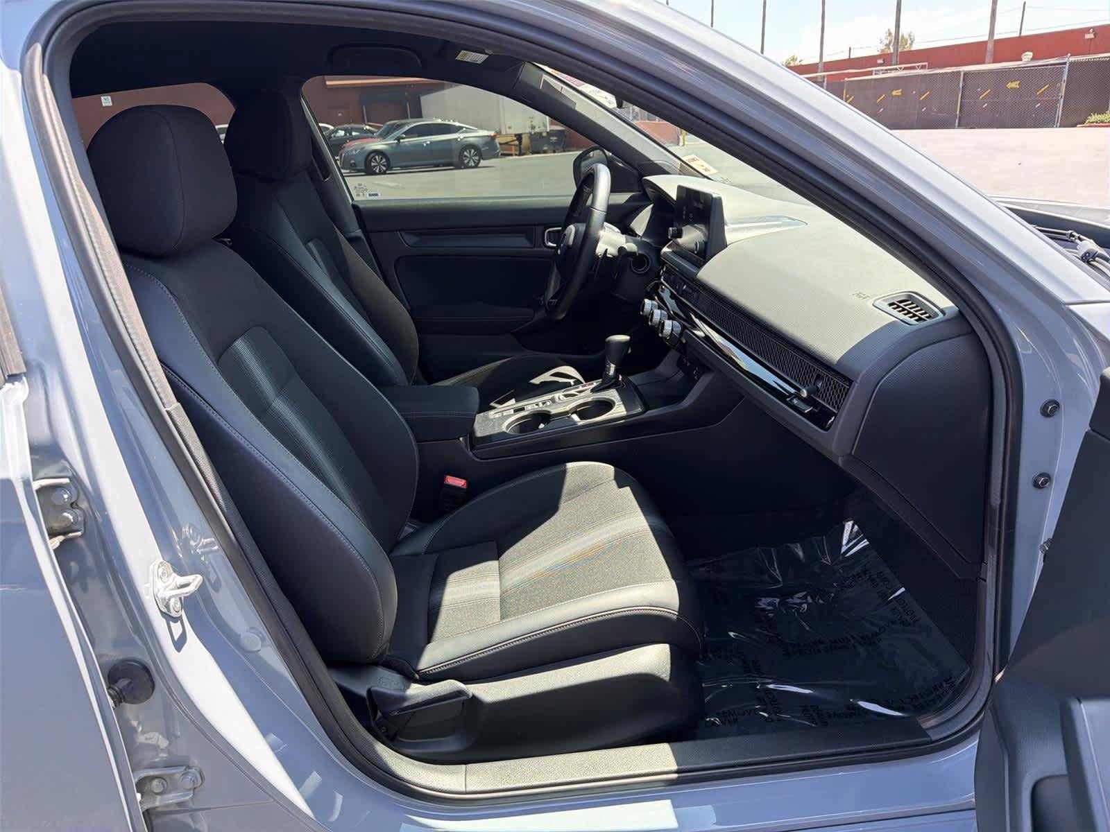 Used 2023 Honda Civic Sport image 15