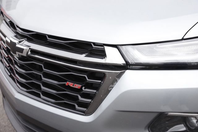 Used 2023 Chevrolet Traverse RS AWD/4WD image 11