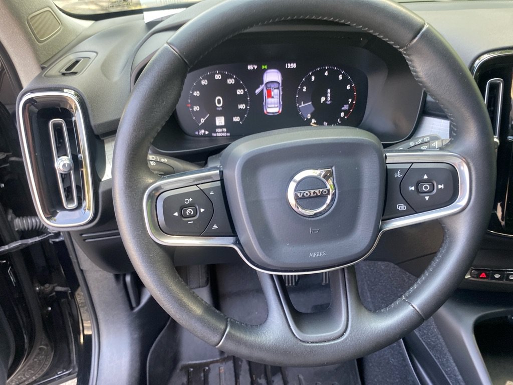 Used 2019 Volvo XC40 T5 Momentum AWD/4WD image 11