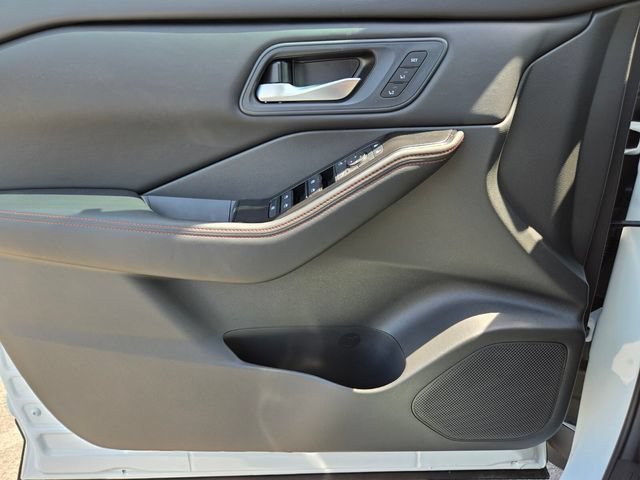 New 2026 Nissan Rogue SV w/ Rock Creek Premium Package AWD/4WD image 23