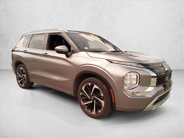 Used 2022 Mitsubishi Outlander SEL FWD image 3