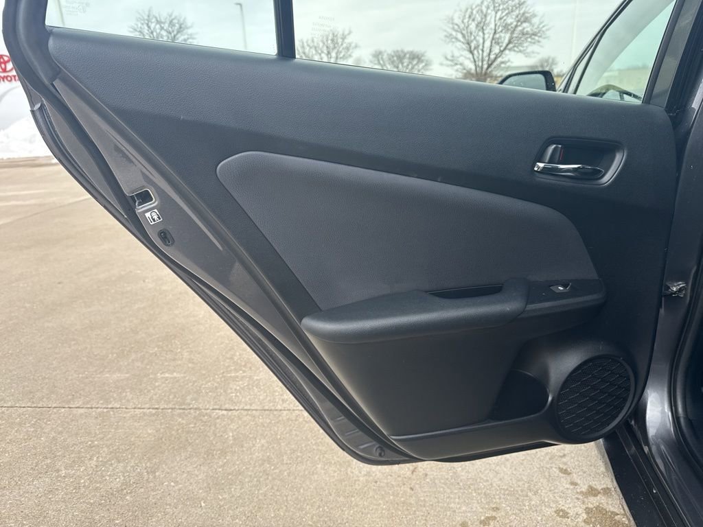 Used 2018 Toyota Prius Prime Plus image 16