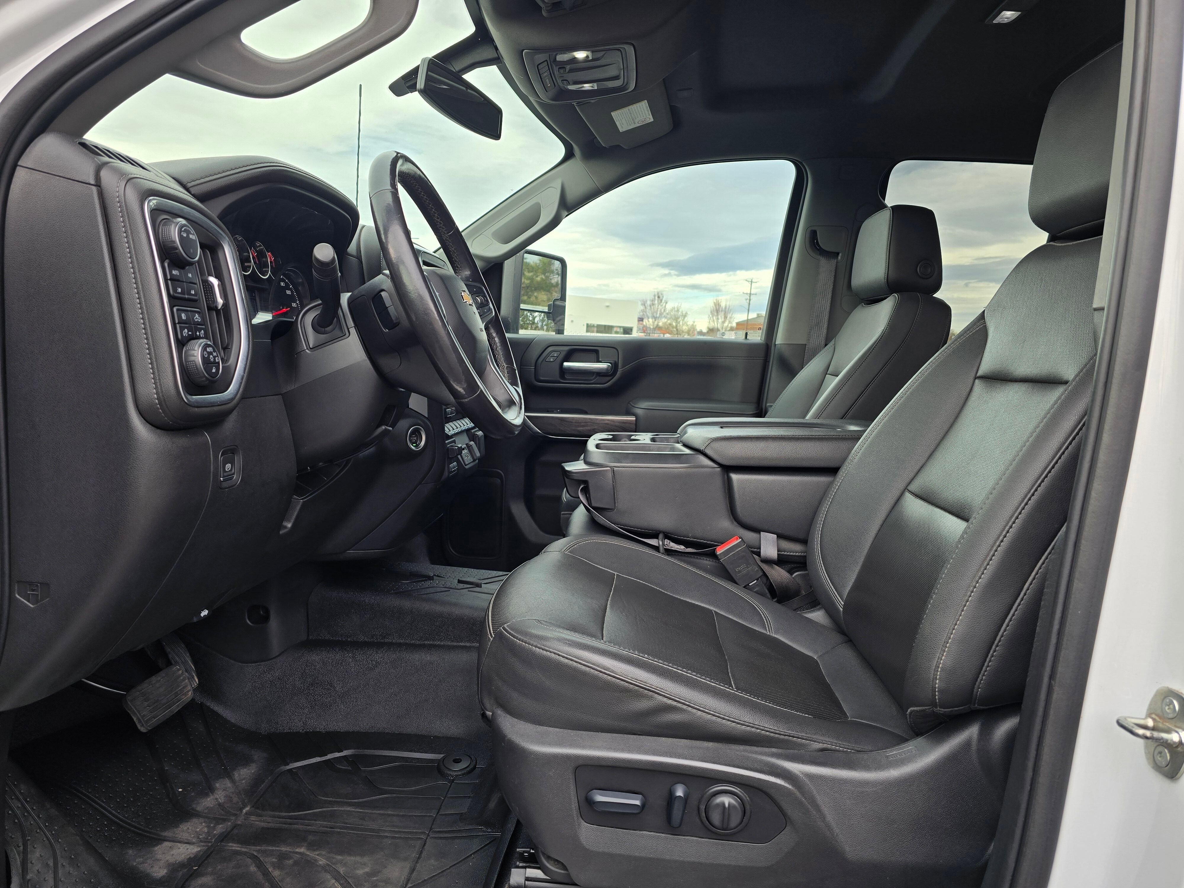 Used 2022 Chevrolet Silverado 2500 LTZ w/ Safety Package image 40