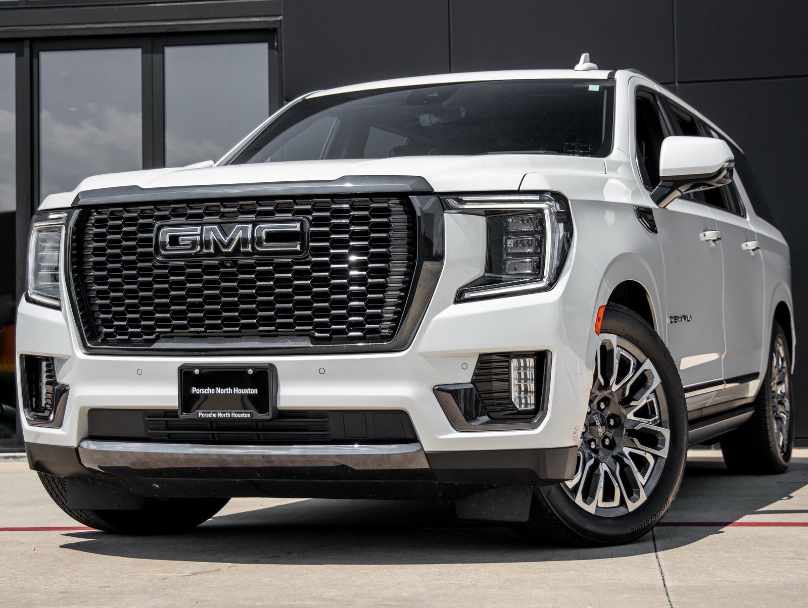 Used 2023 GMC Yukon XL Denali Ultimate