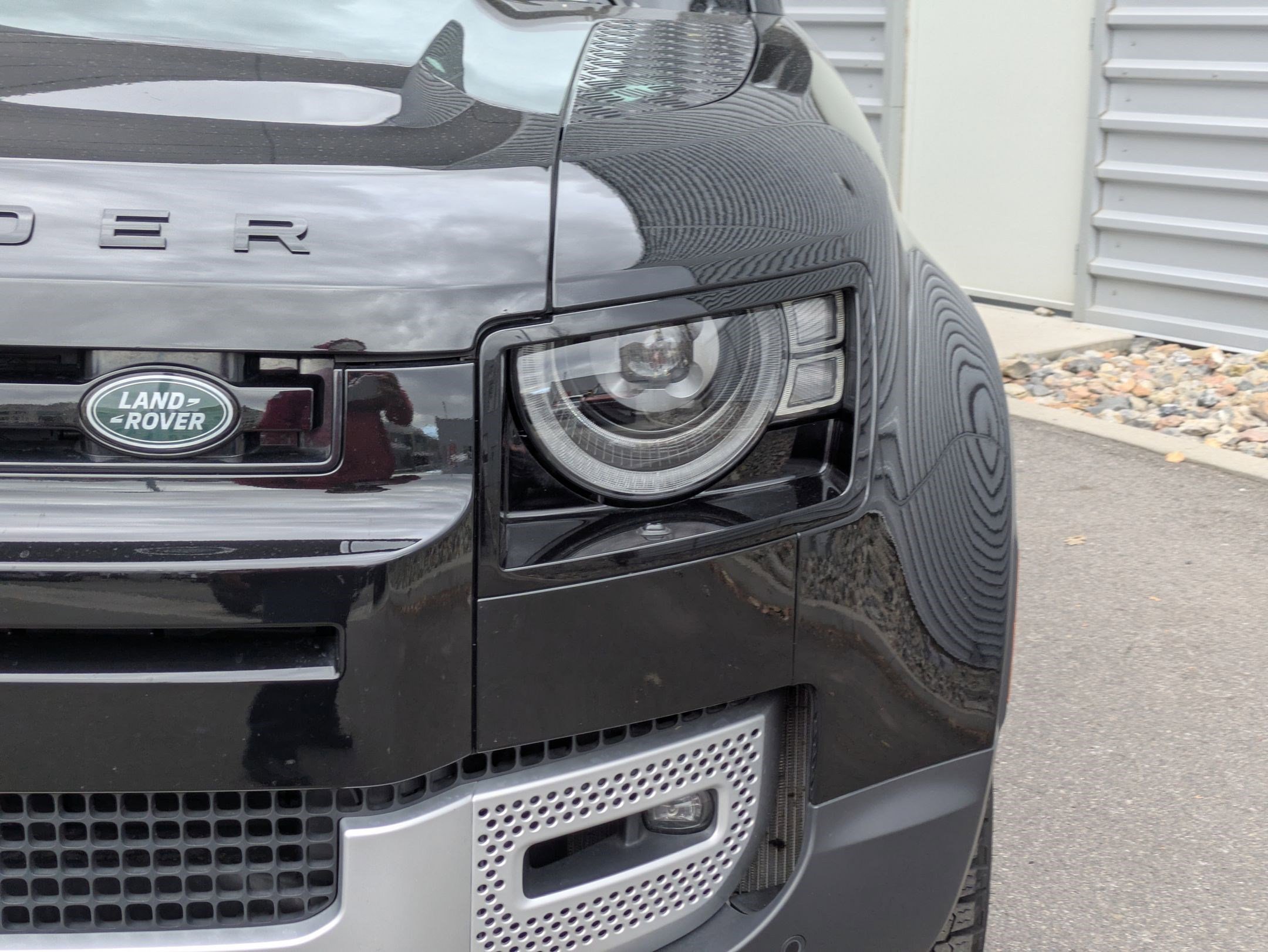 Used 2025 Land Rover Defender 130 S image 12