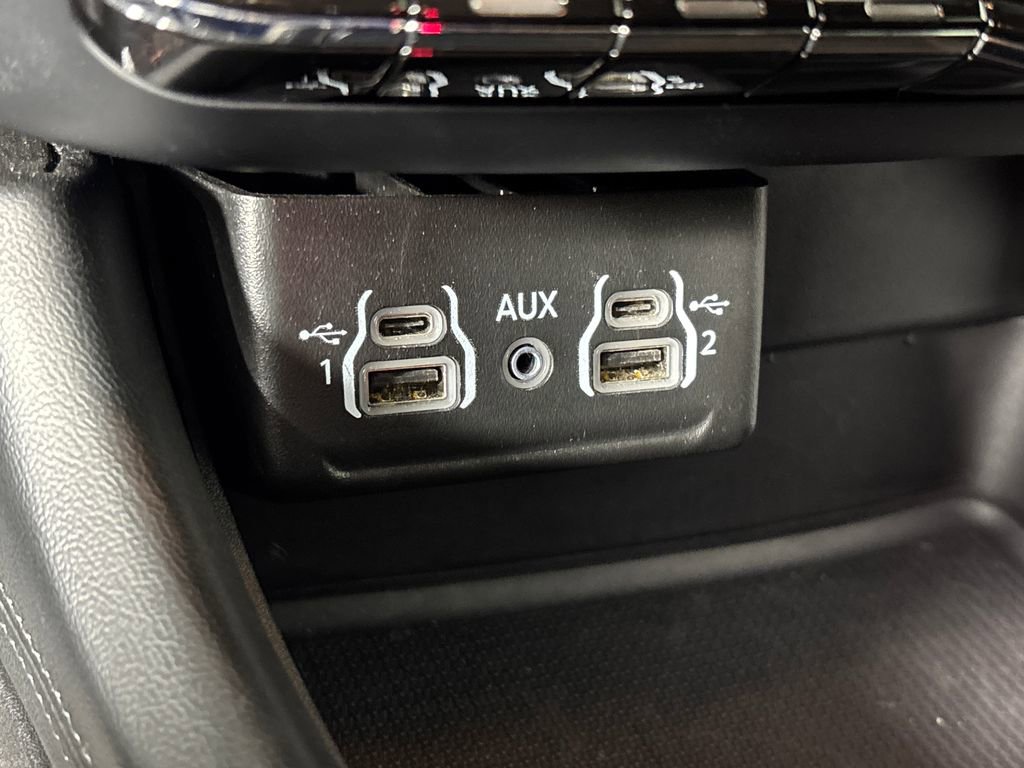 Used 2022 Dodge Durango SXT w/ Blacktop Package image 22