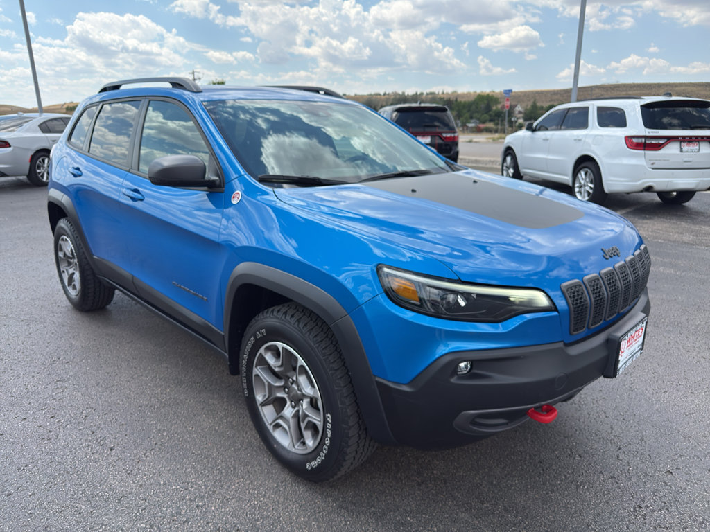 Used 2021 Jeep Cherokee Trailhawk w/ Trailer Tow Group AWD/4WD image 3