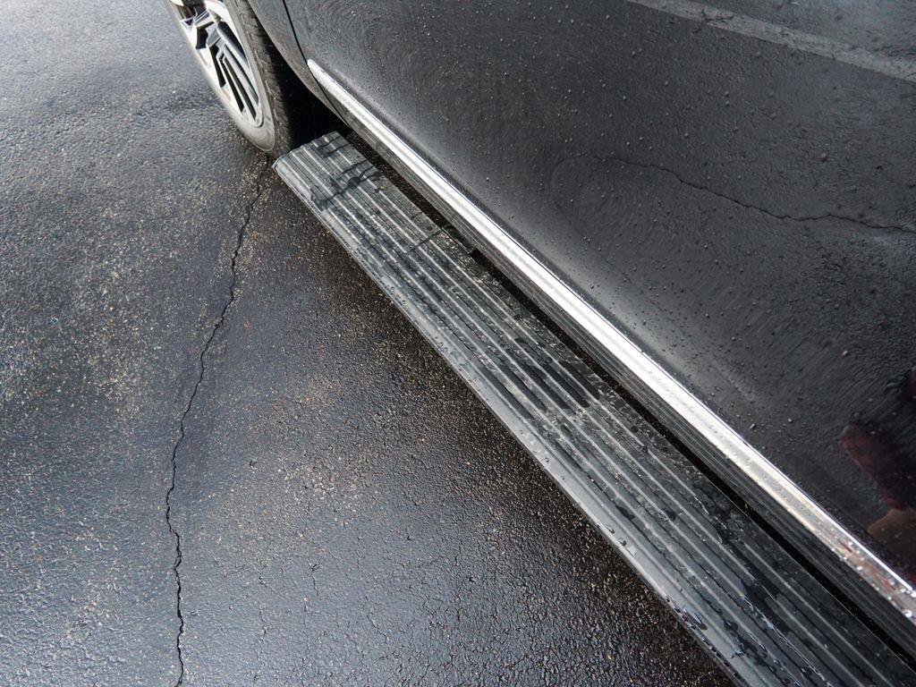 Used 2023 Lincoln Navigator L Black Label AWD/4WD image 9