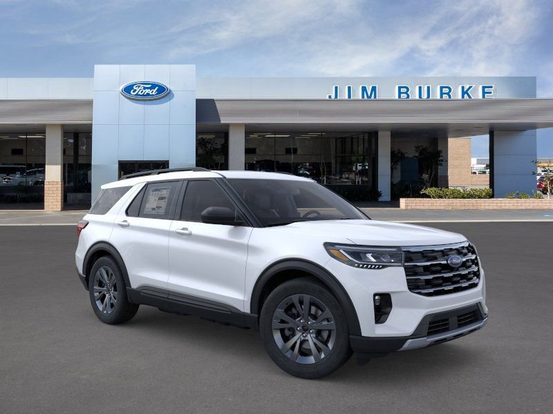 New 2026 Ford Explorer Active w/ Active Comfort Package image 7