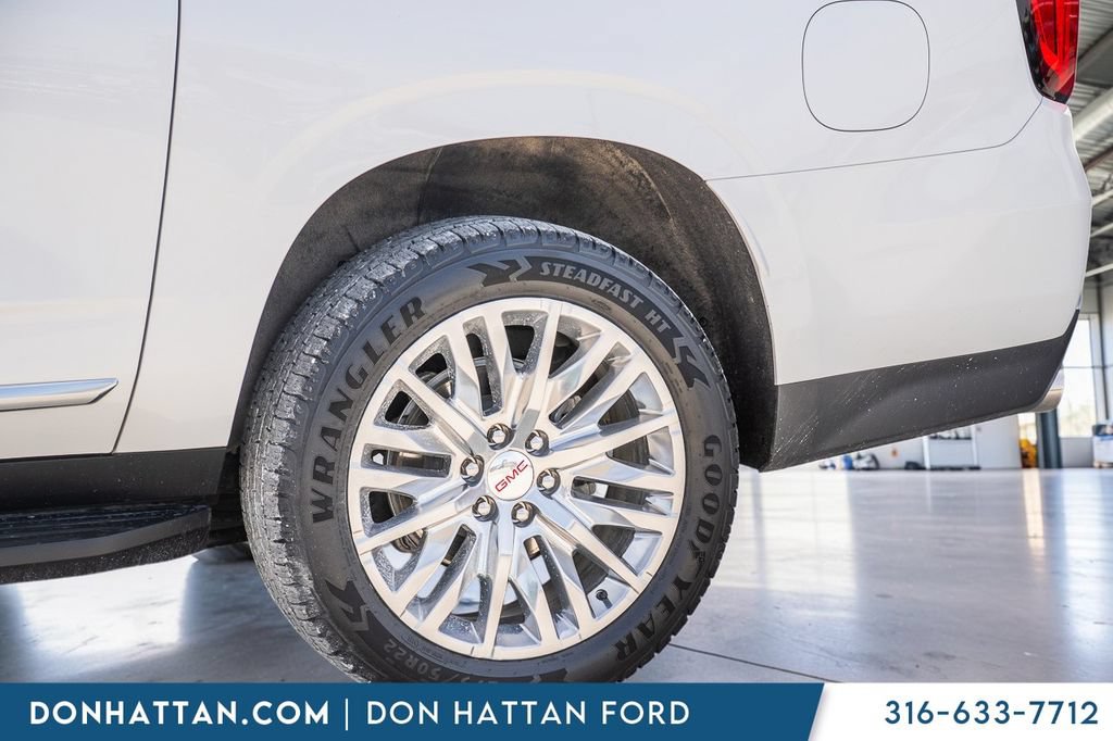 Used 2024 GMC Yukon XL Denali AWD/4WD image 43
