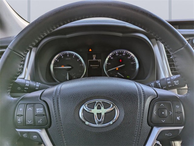 Used 2015 Toyota Highlander Limited image 31