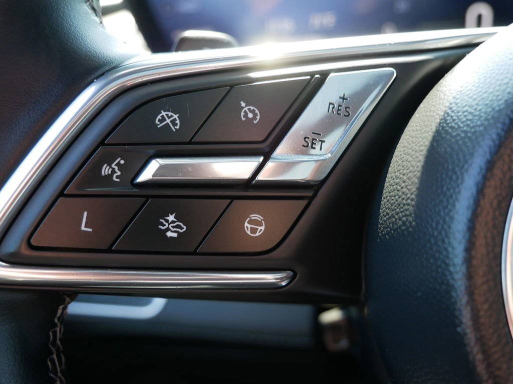 Used 2025 Buick Enclave Avenir w/ Super Cruise Package AWD/4WD image 31