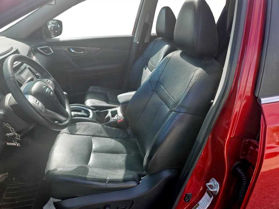 Used 2015 Nissan Rogue SL w/ SL Premium Package FWD image 14