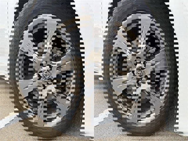 Used 2018 Toyota Sienna SE image 10