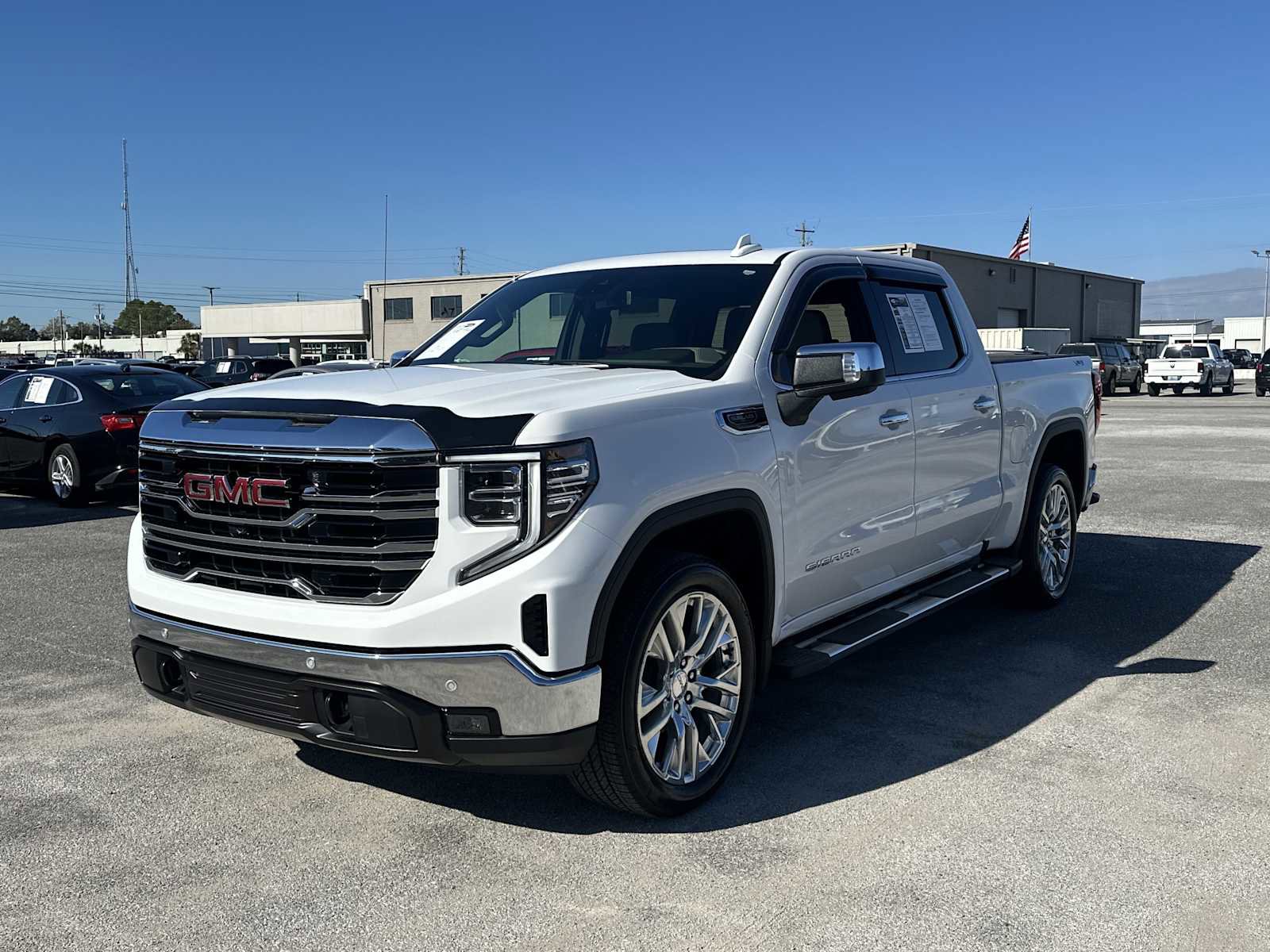 Used 2024 GMC Sierra 1500 SLT w/ SLT Premium Plus Package image 5