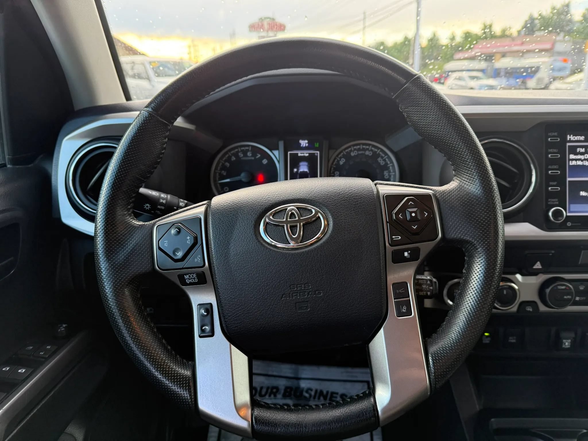 Used 2023 Toyota Tacoma SR5 w/ Technology Package AWD/4WD image 27