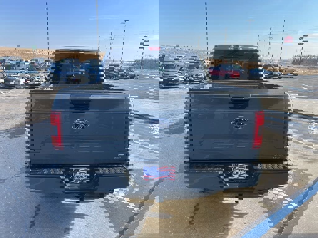 Used 2019 Ford F150 XLT w/ Equipment Group 302A Luxury image 4