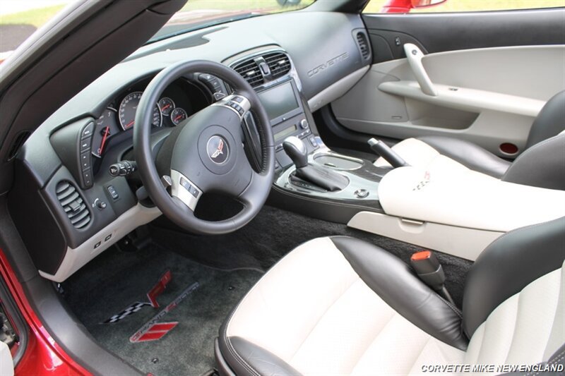 Used 2011 Chevrolet Corvette Grand Sport w/ Preferred Equipment Group RWD image 30