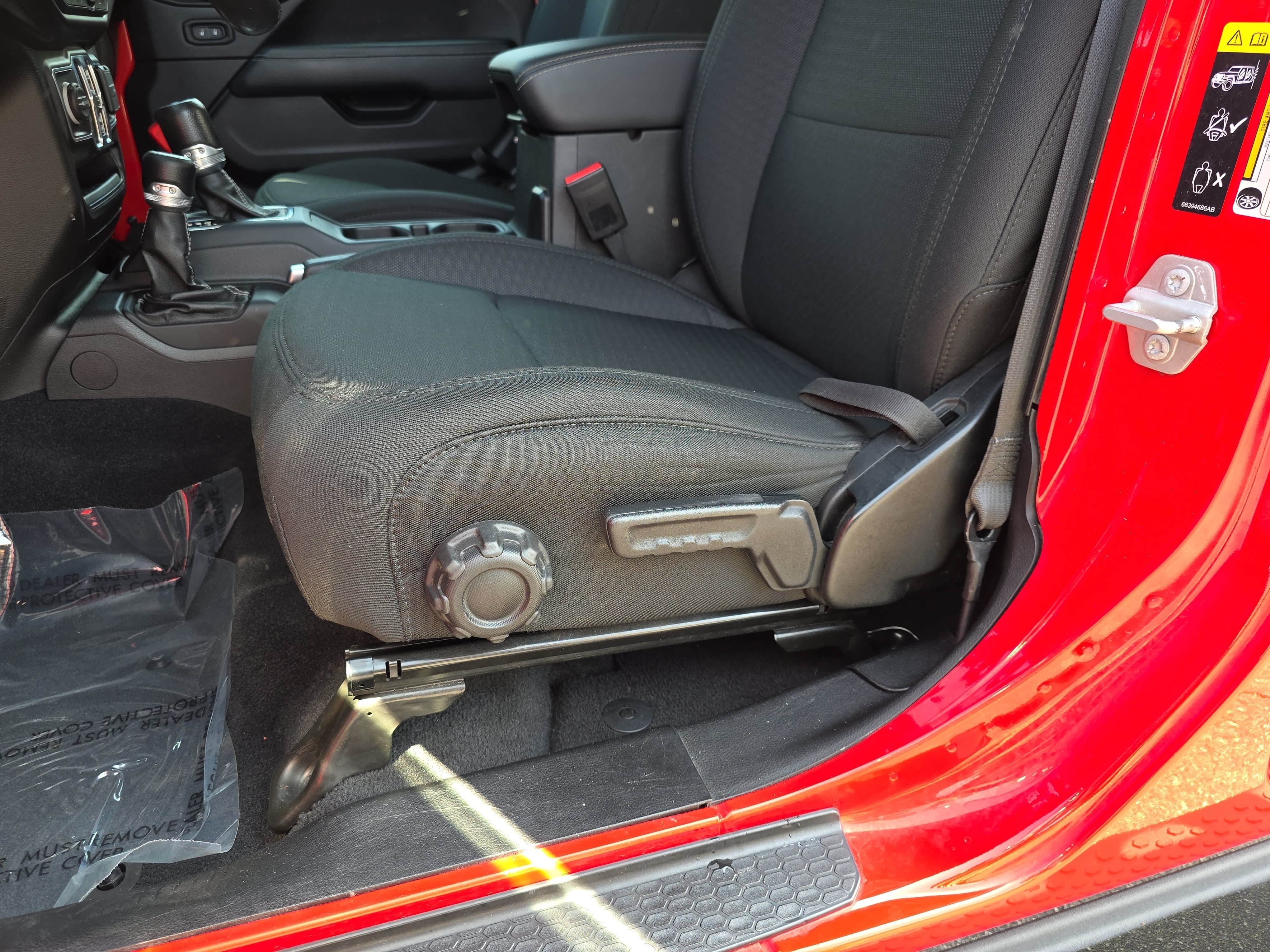 Used 2021 Jeep Wrangler Unlimited Sahara AWD/4WD image 26